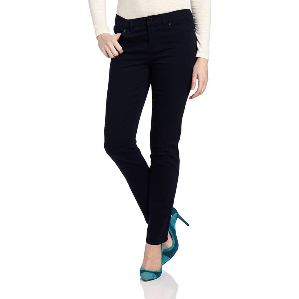✨ Anne Klein Women's Slim Fit Jean✨